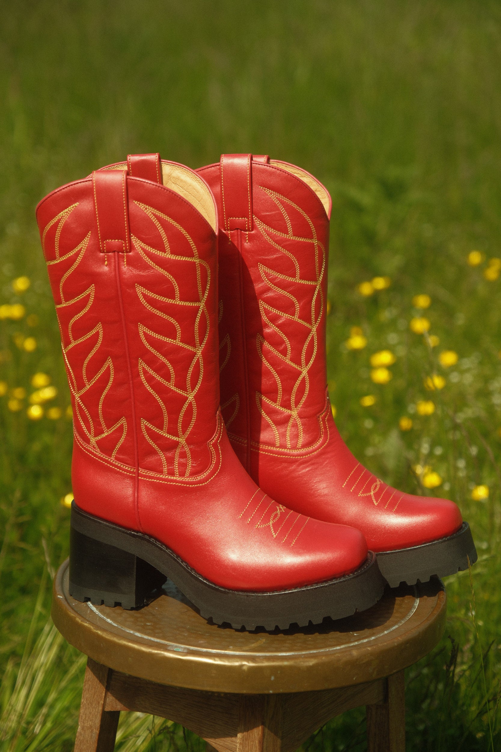 platform boots red