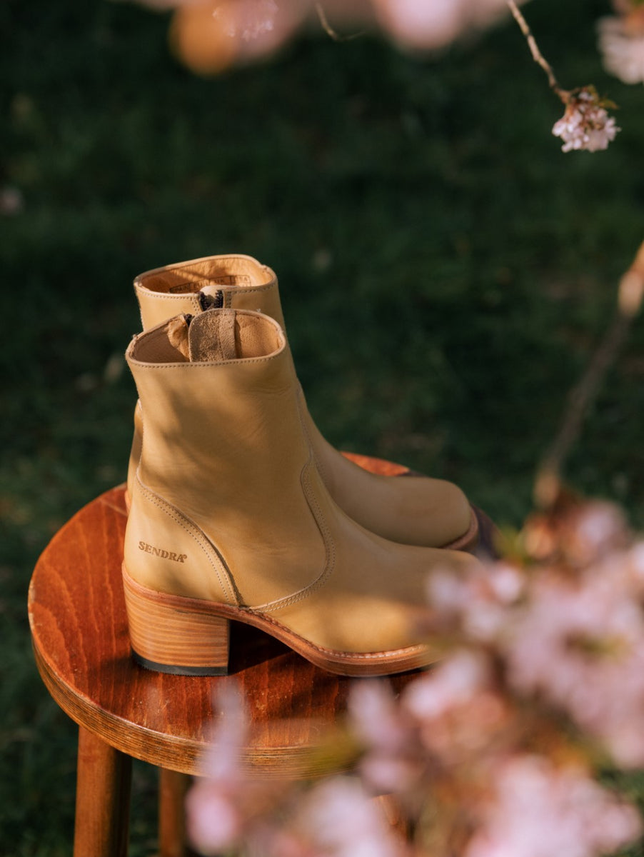 Chunky Ankle Boots Camel  Dandelie