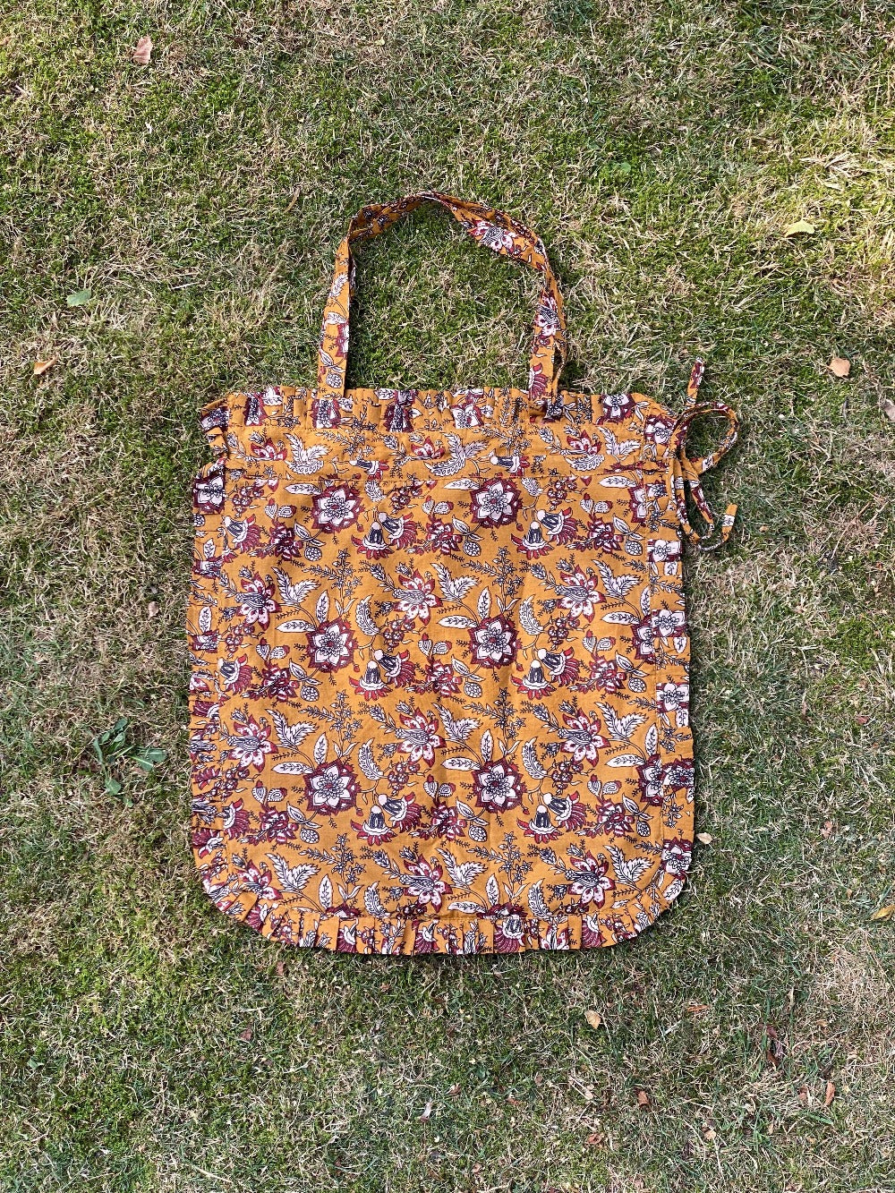 Block Print Frill Tote Brown