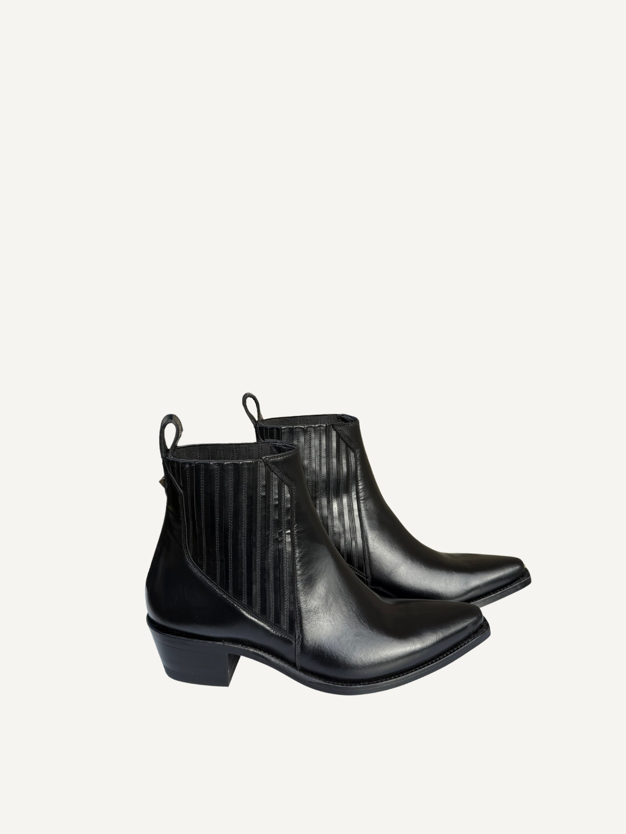 Valentino Garavani Rockstud Ankle Boots Chelsea Western Black