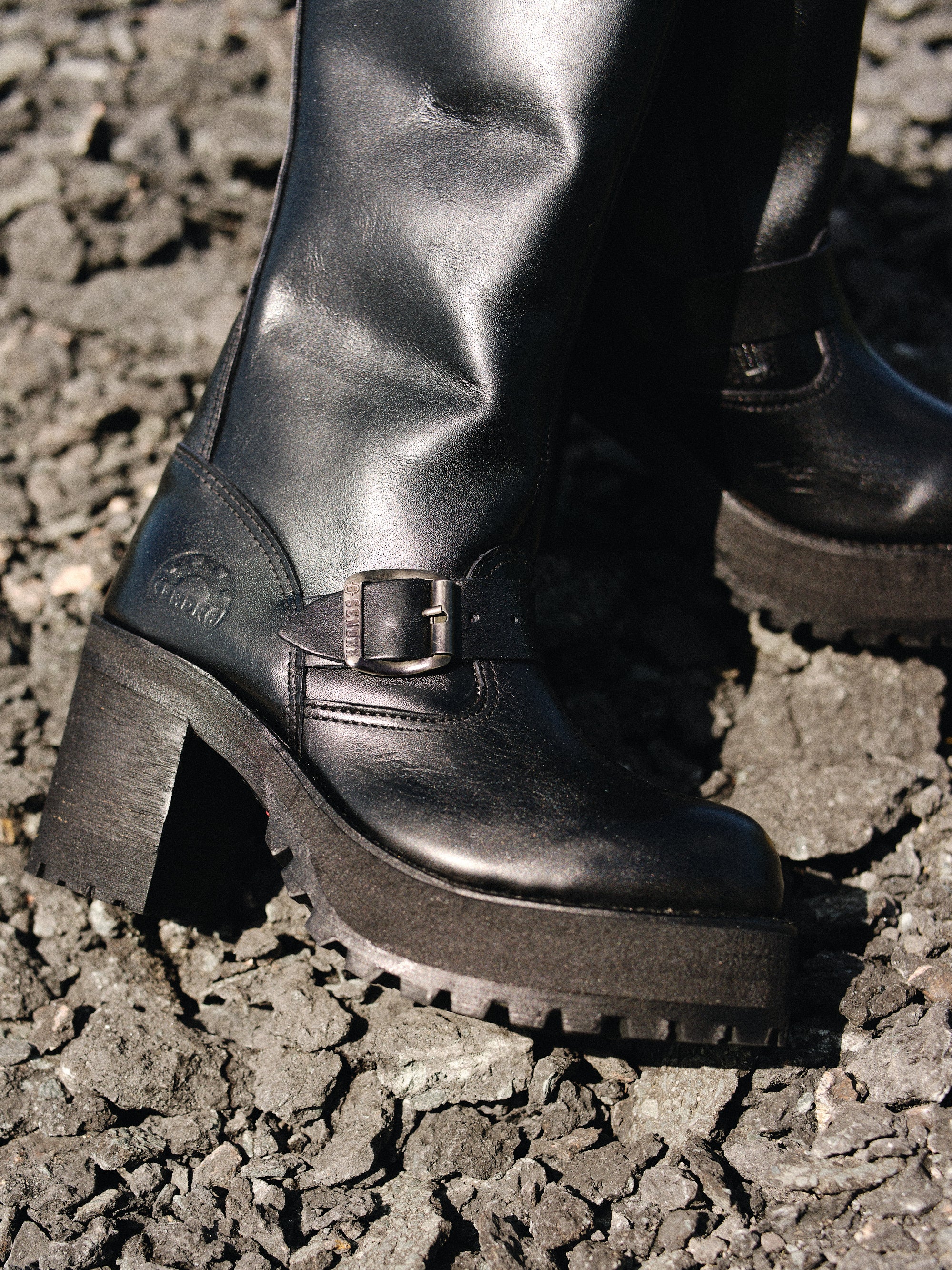 Black Platform Buckle Boots - Deadstock – Dandelie
