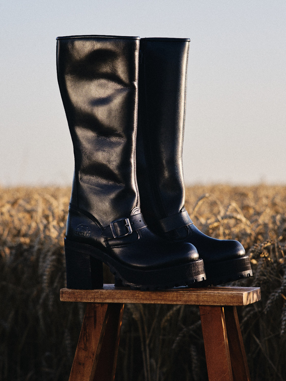 Black Platform Buckle Boots - Deadstock – Dandelie