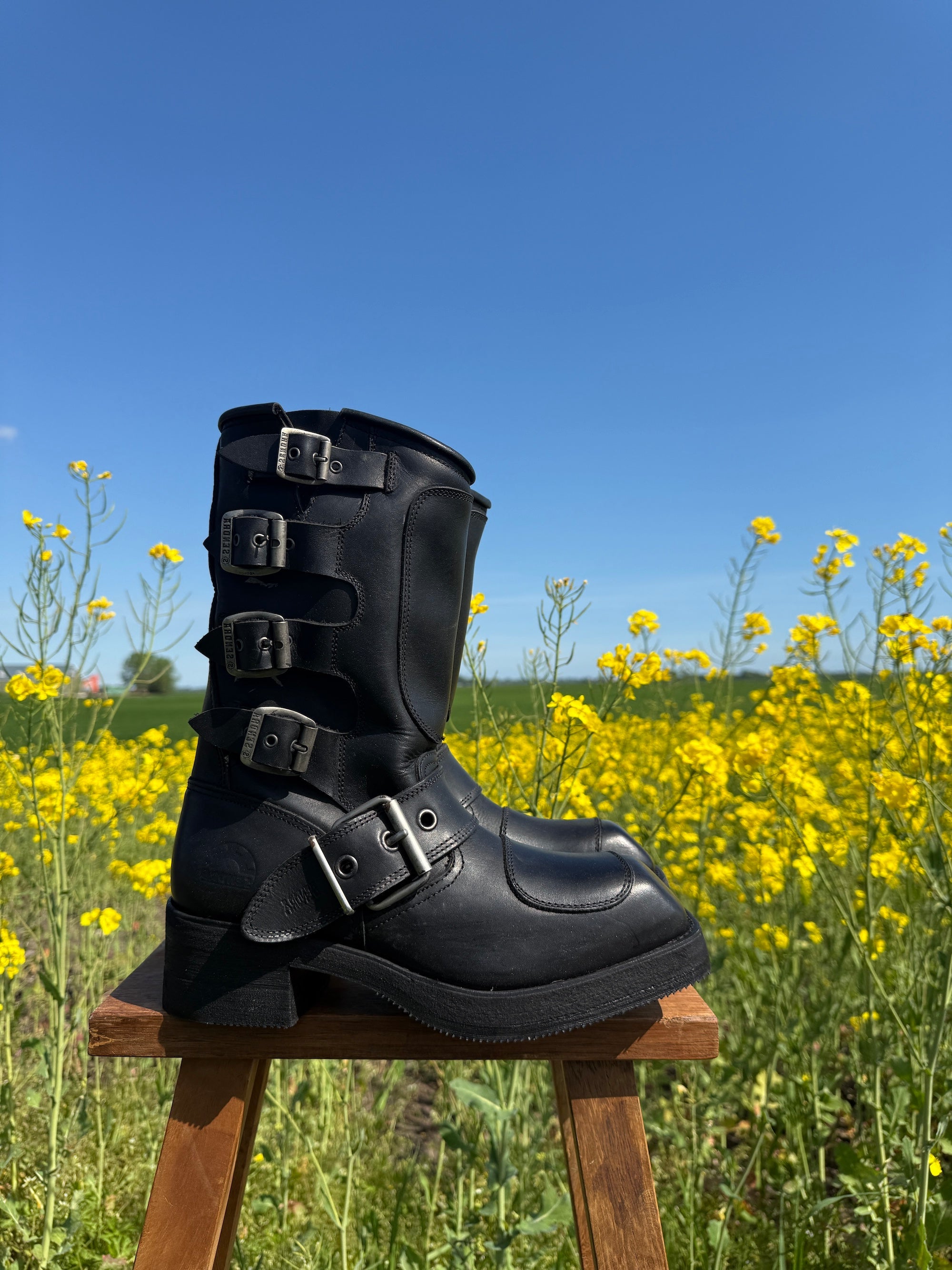 Chunky Black Grunge Boots - Deadstock – Dandelie