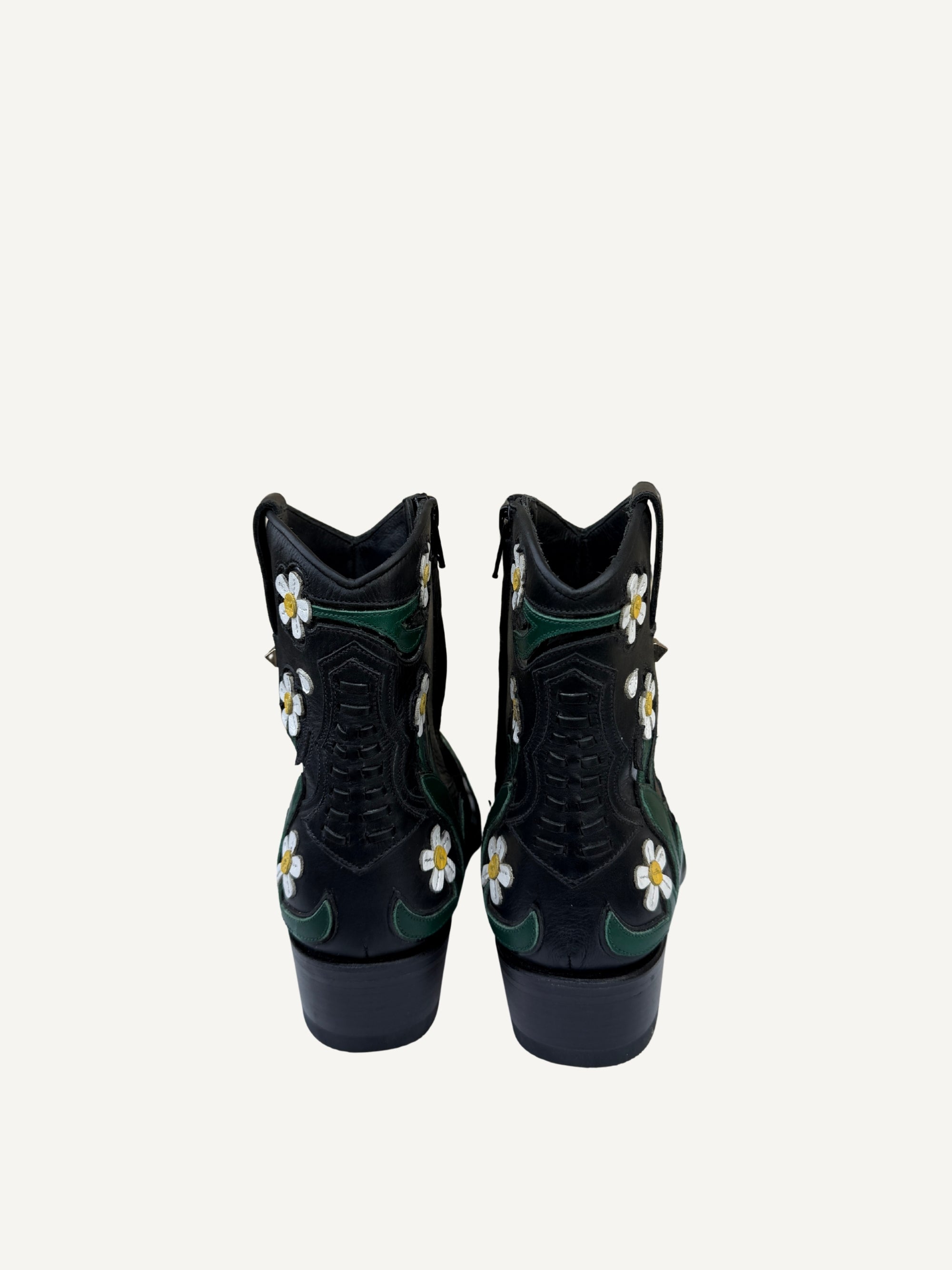 Valentino Garavani Daisy Ranch Boots – Dandelie