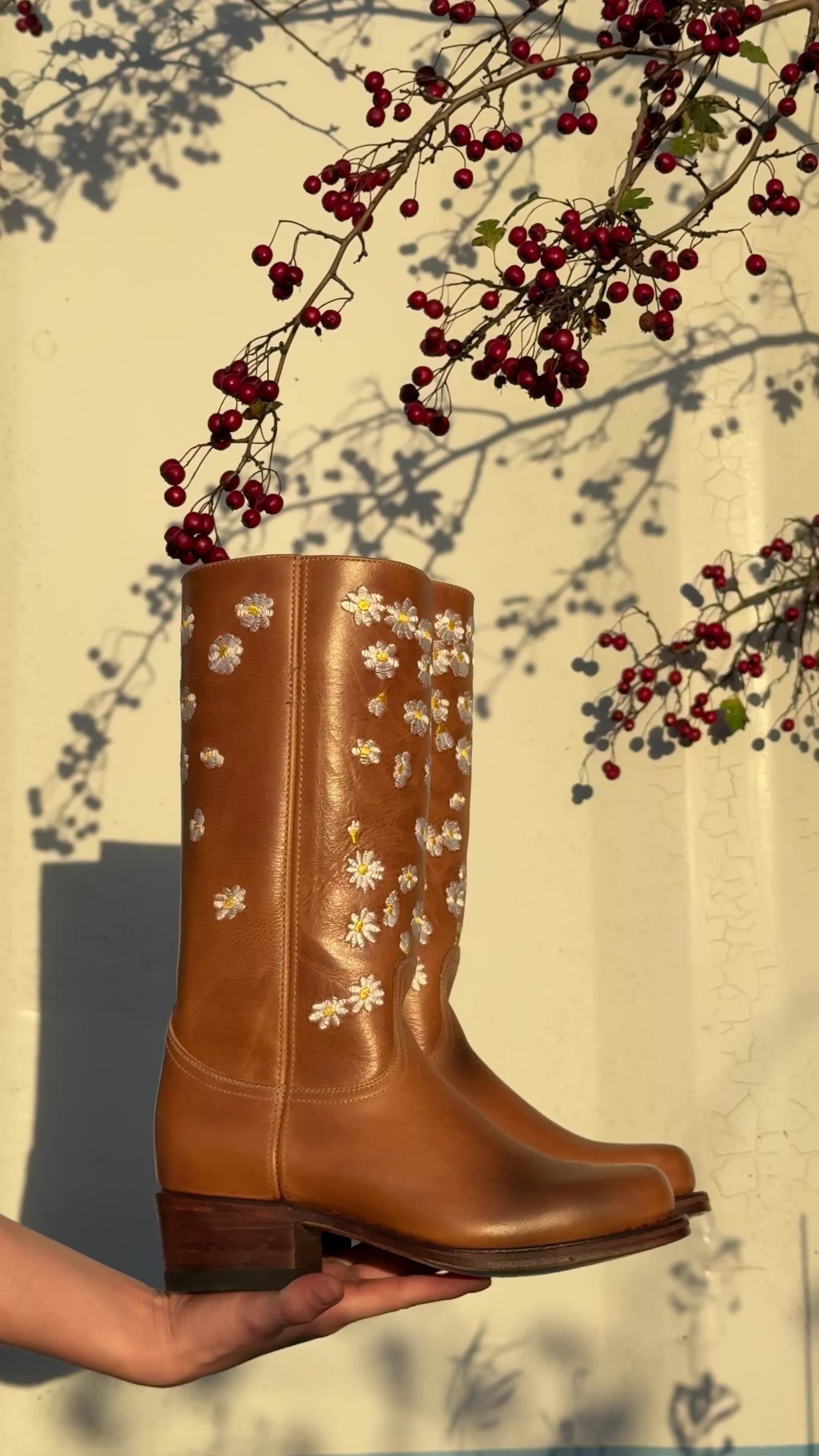 Daisy Boots Saddle Tan - Low Heel – Dandelie