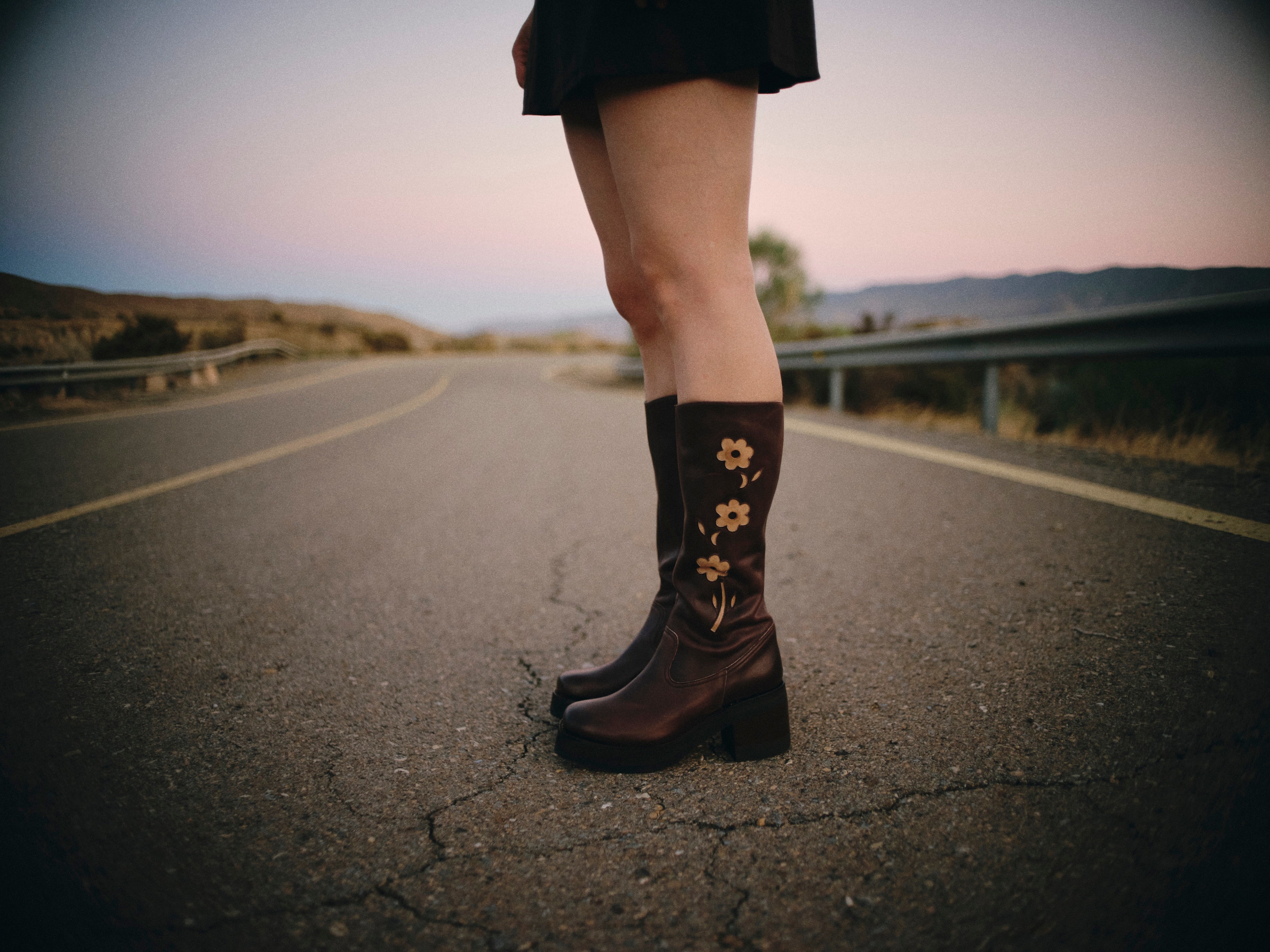 Platform Flower Boots Espresso Brown – Dandelie