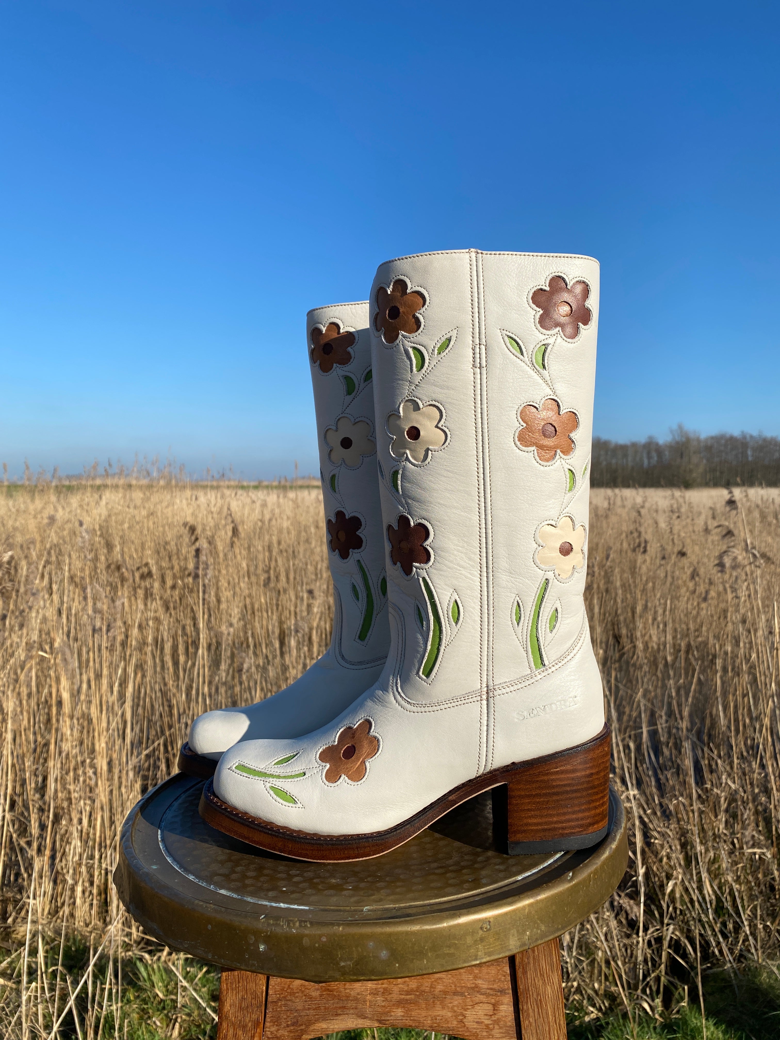 Flower Boots Beige 36 - Main Image