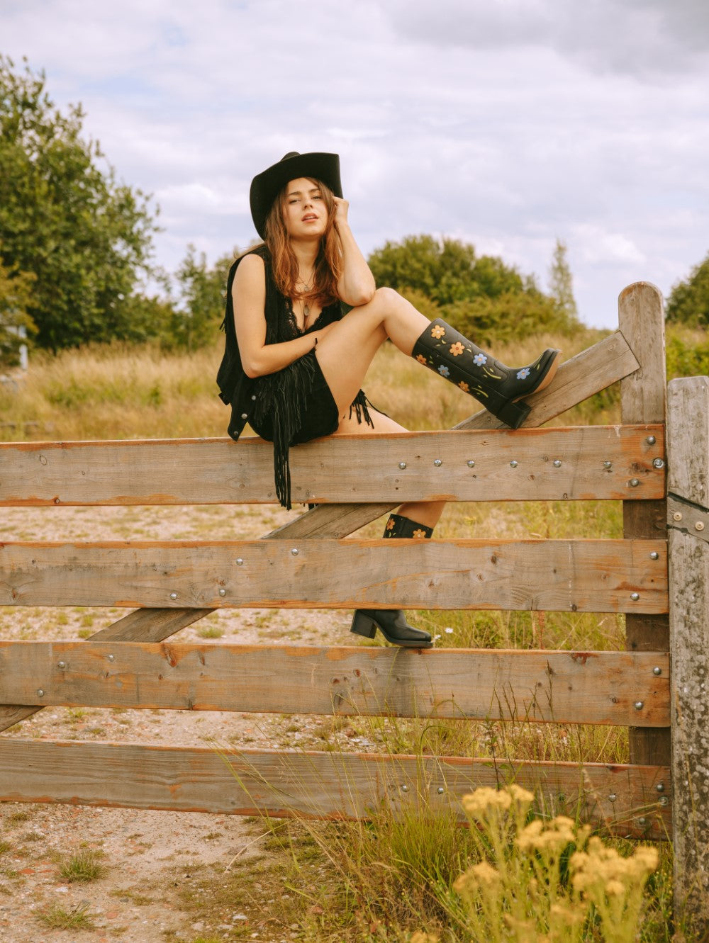 Flower Boots Black Mat – Dandelie