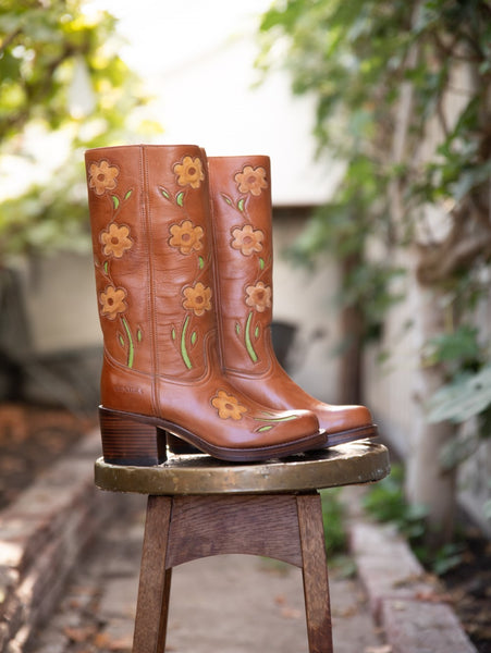flower-boots-tawny-