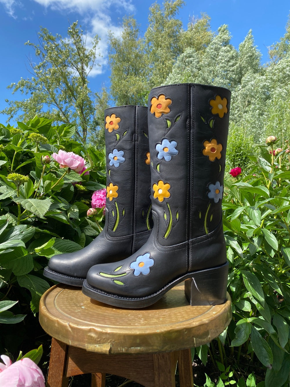 Flower Boots Black Mat
