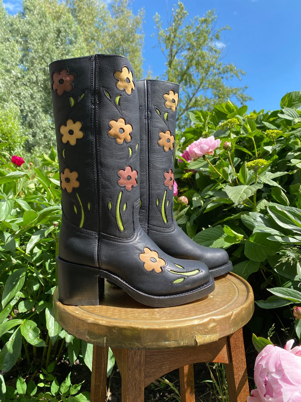 Flower Boots Black Brown – Dandelie
