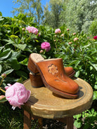 Flower Clogs Brown