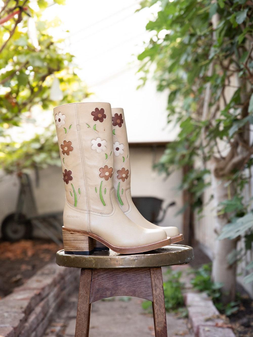 sendra-blossom-boots-camel-8.