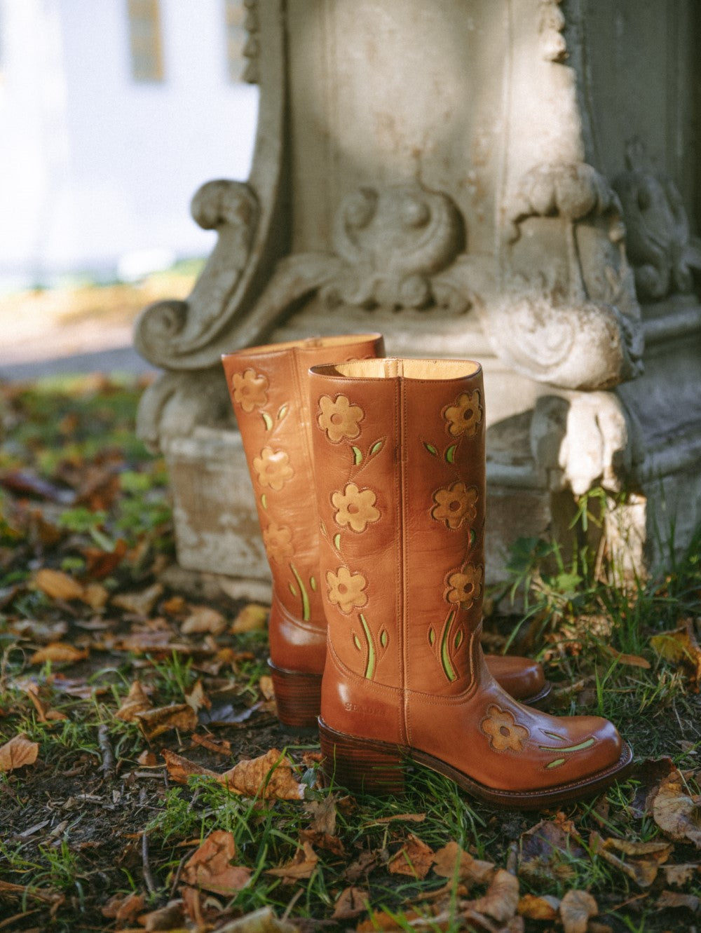 Flower Boots Tawny – Dandelie