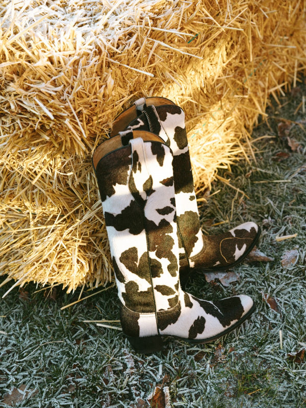 Western Boots in Cow Print â Dandelie